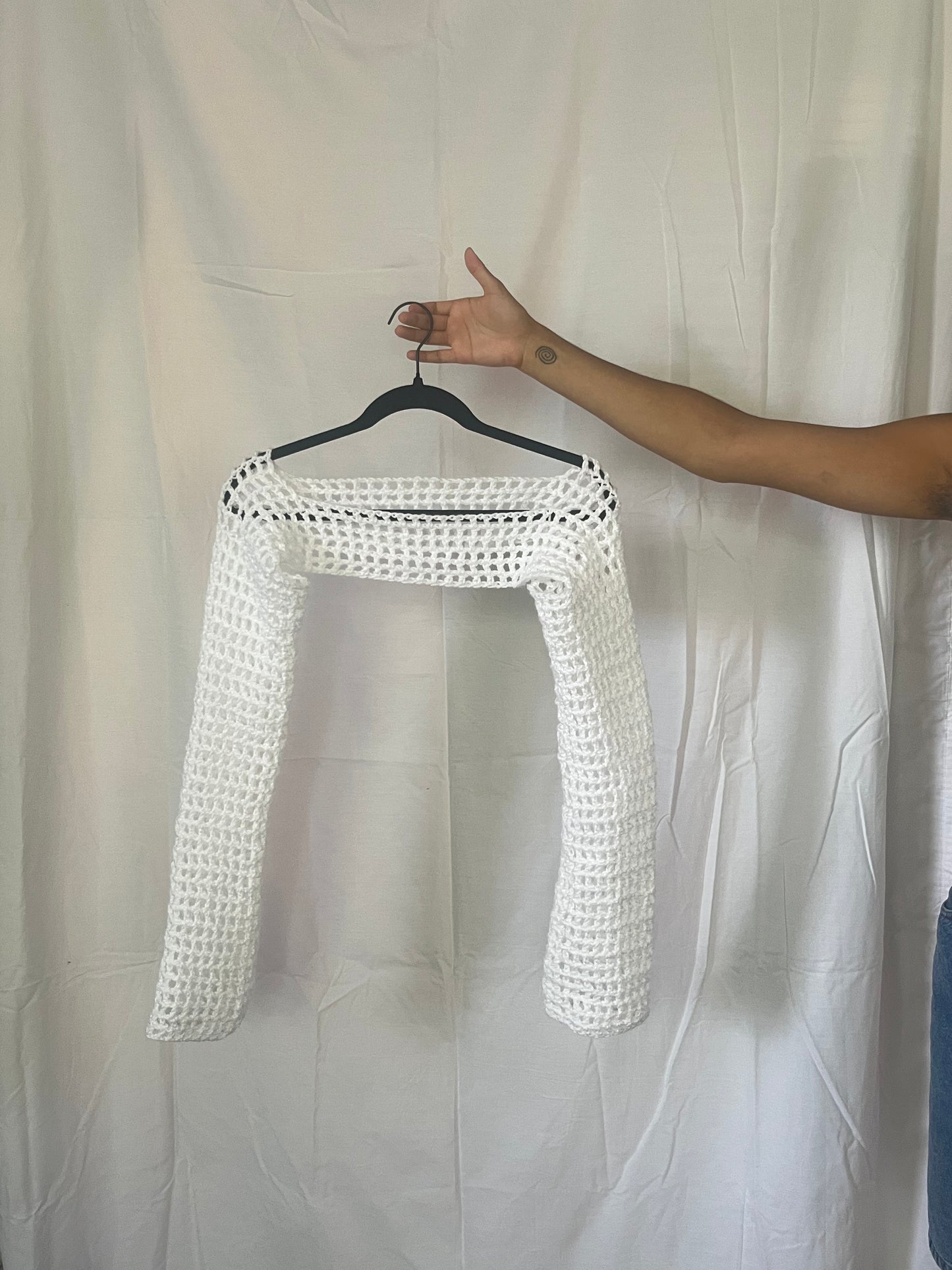 white mesh bolero sleeves